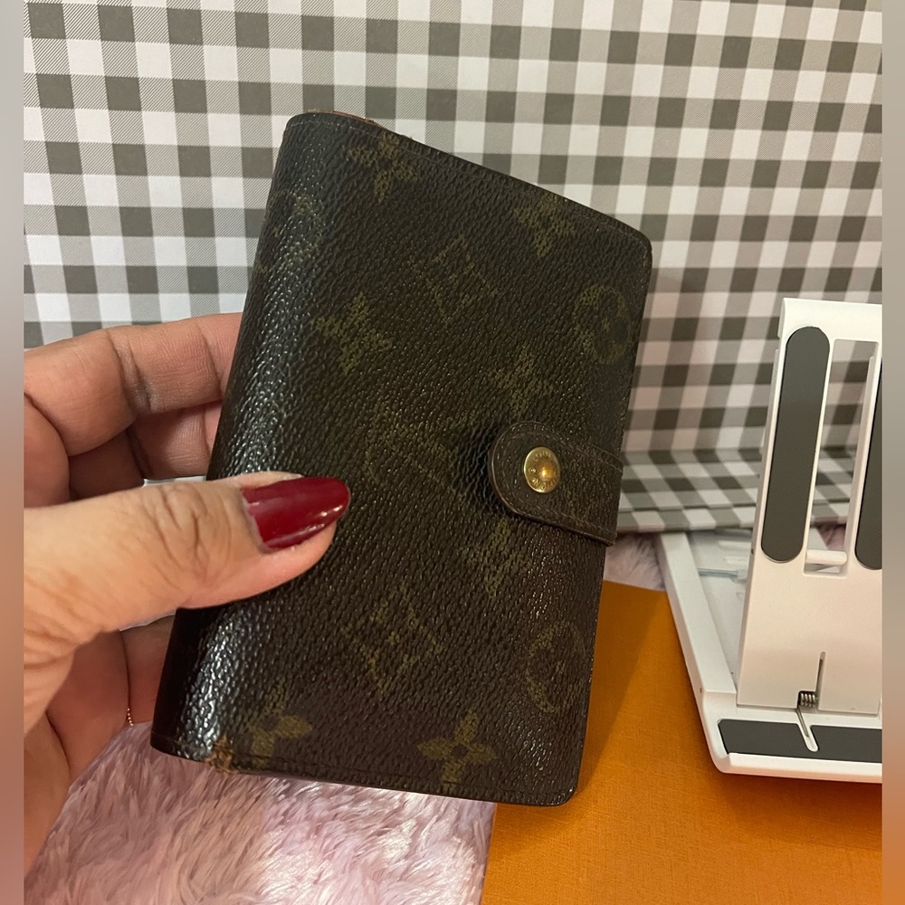 Louis Vuitton Compact wallet